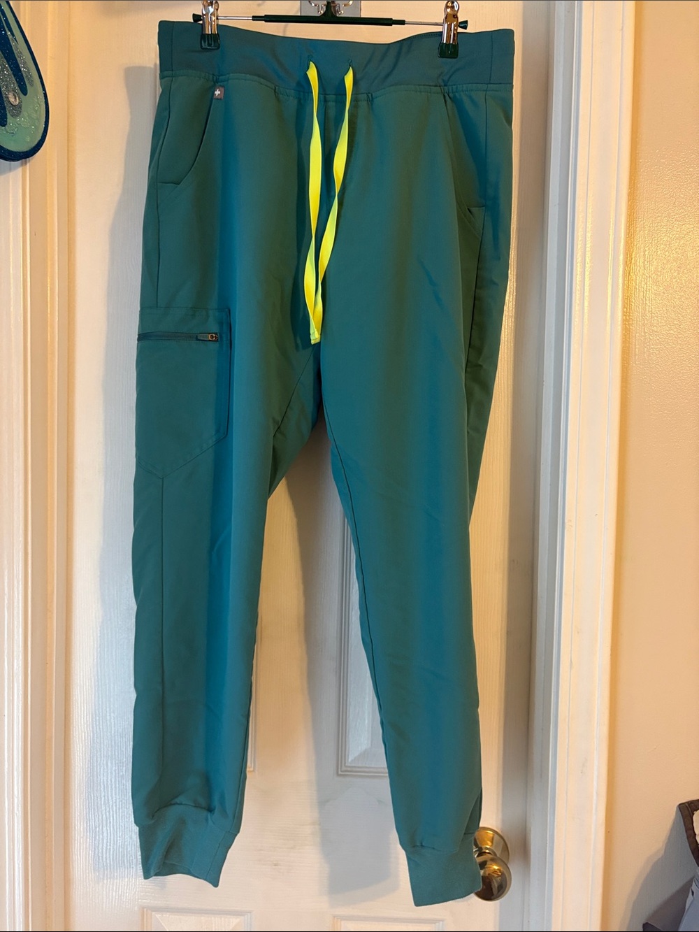 Figs rare find limited edition Zamora original rise pants size medium Marine.
